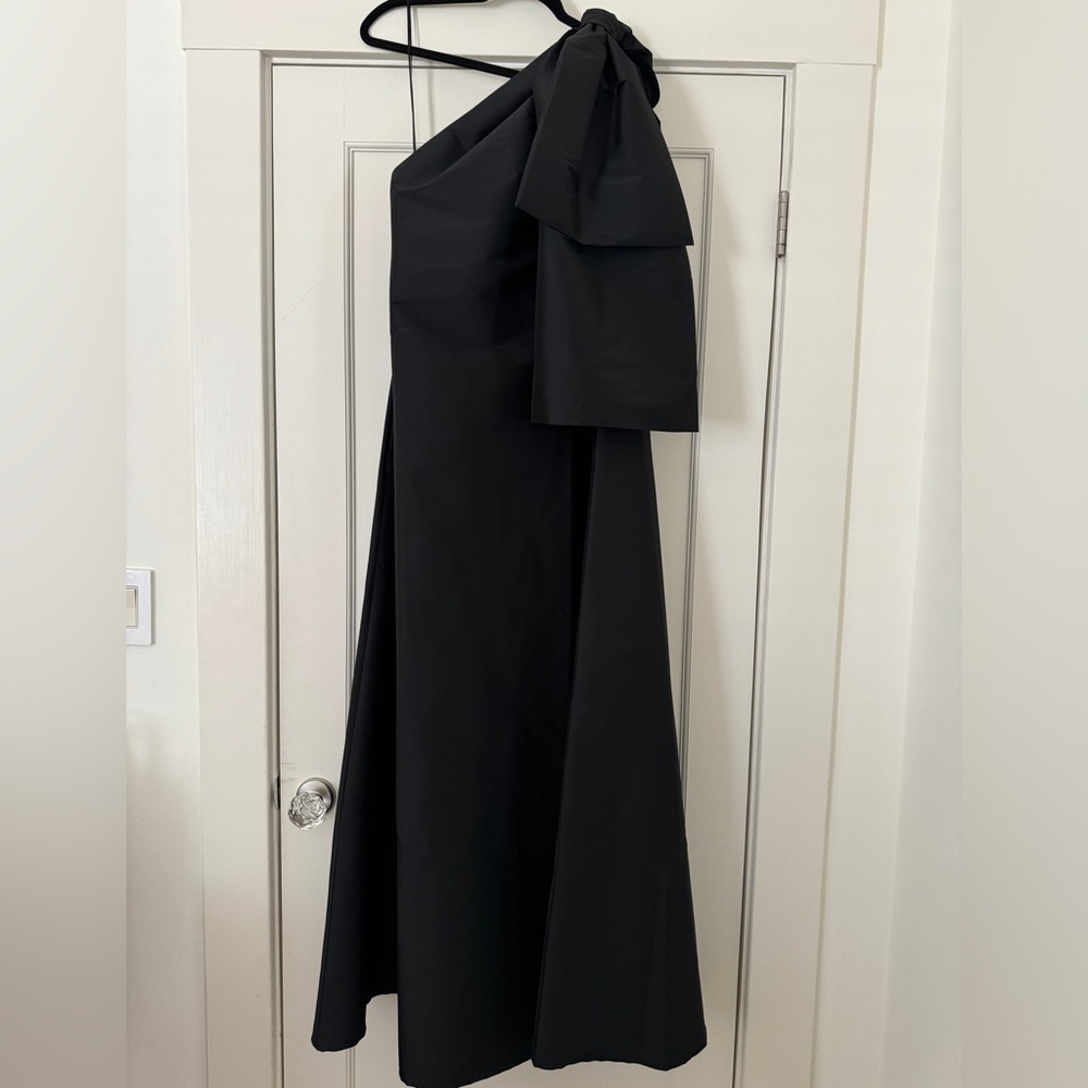NWT Bernadette Winnie Gown sz 34